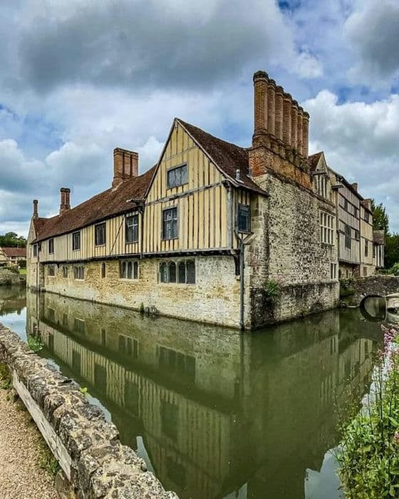 Ightham Mote, Kent: One of The Oldest Medieval Manor Houses to Survive ...